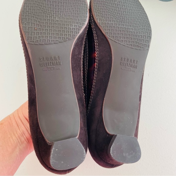 Stuart Weitzman Tier Cola Suede Kitten Heels - Picture 7 of 9